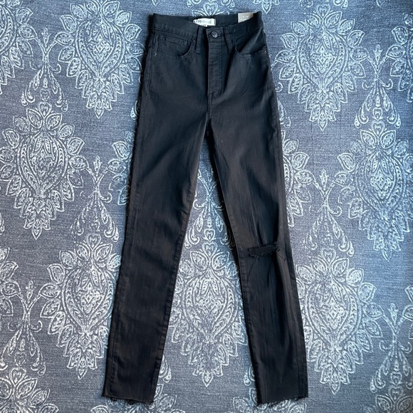 Madewell 11” High Rise Skinny Jeans in Black with Raw Cut Hem Size 24 - Picture 3 of 11